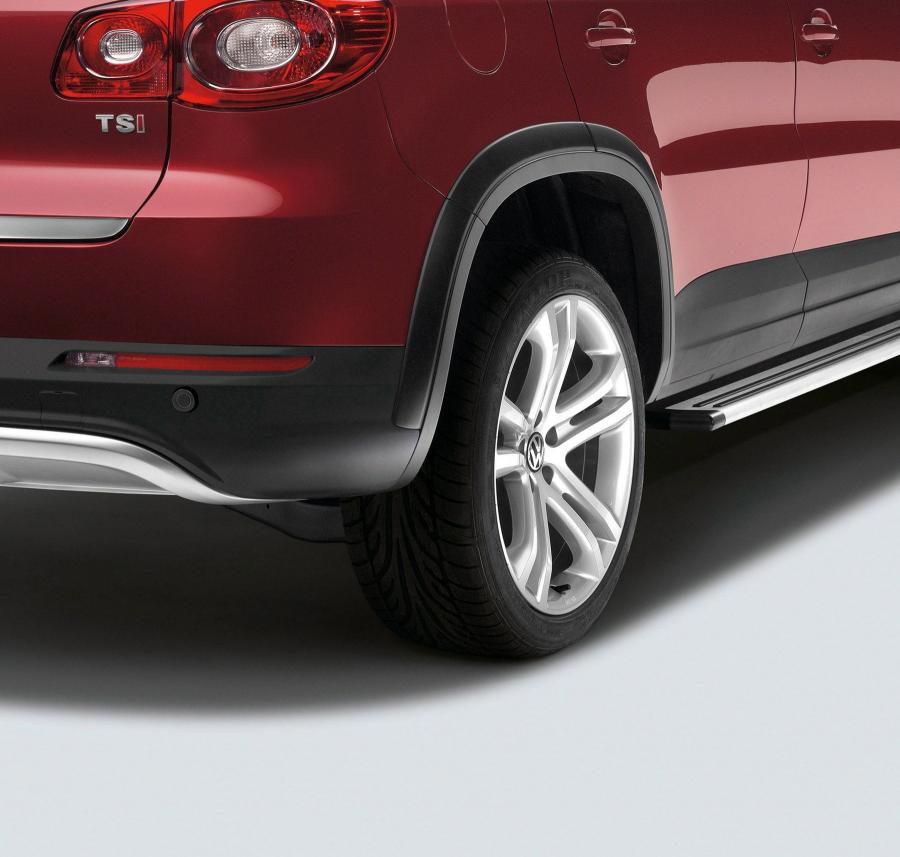  Volkswagen Tiguan Underride Guard Set 2009 года  (фото 2 из 6)